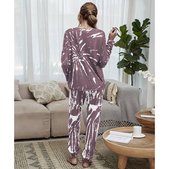 Purple Marble Print Long-Sleeve Tee & Joggers - Picture 4 of 4